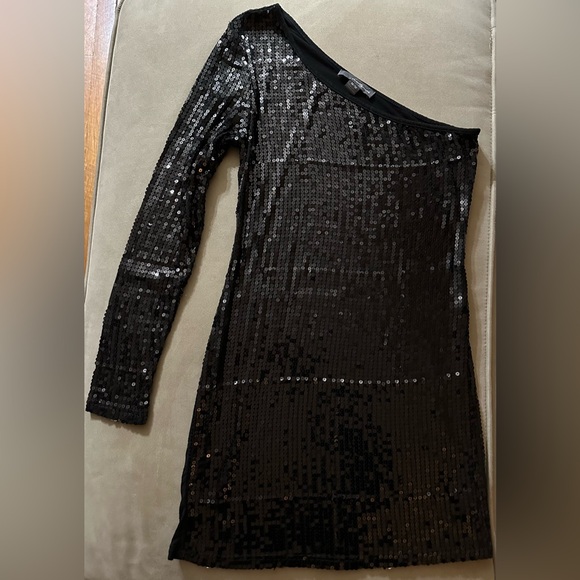 FOREVER21 SEQUINS LBD - Little Black Dress - Picture 5 of 9